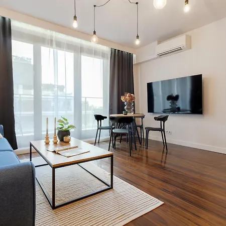 Zielona Walonska, Free Parking Vratislav